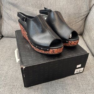 Crazy Train Clyde Wedge Black Leather Woman’s Sz 8